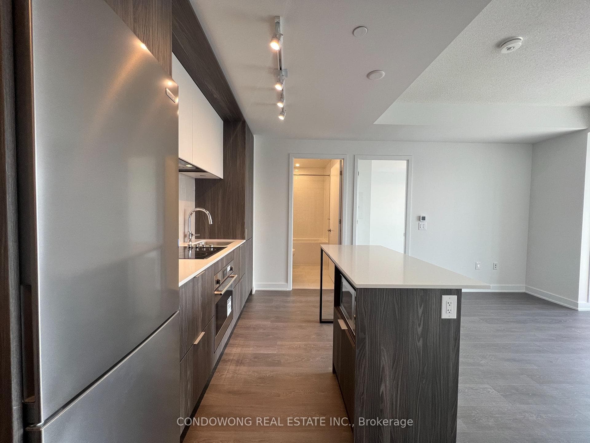 130 River Street Unit 3104 photo 4