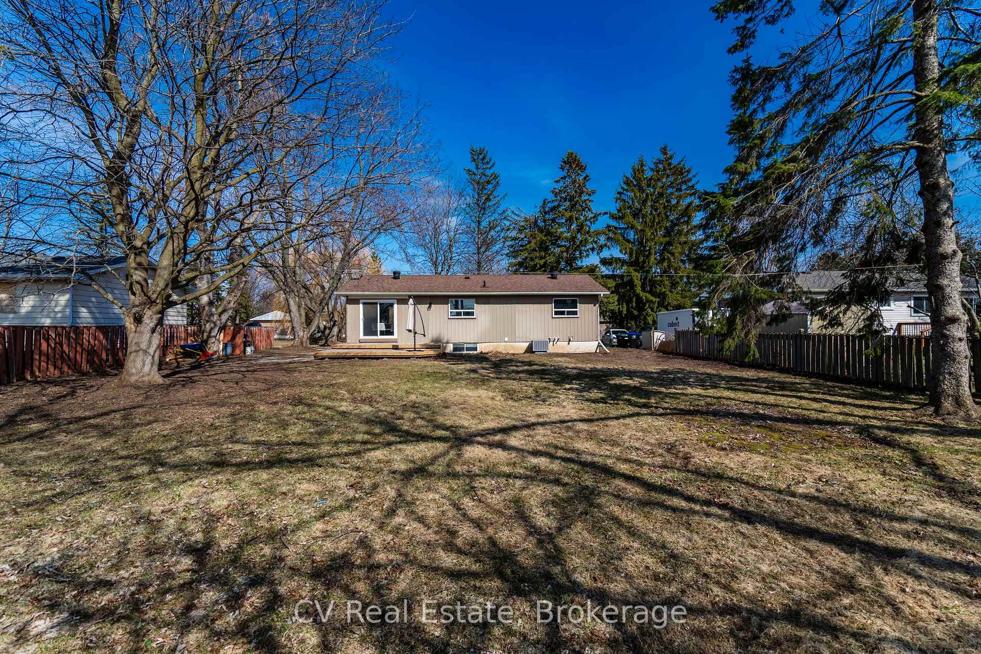 204 Lynn Street photo 44