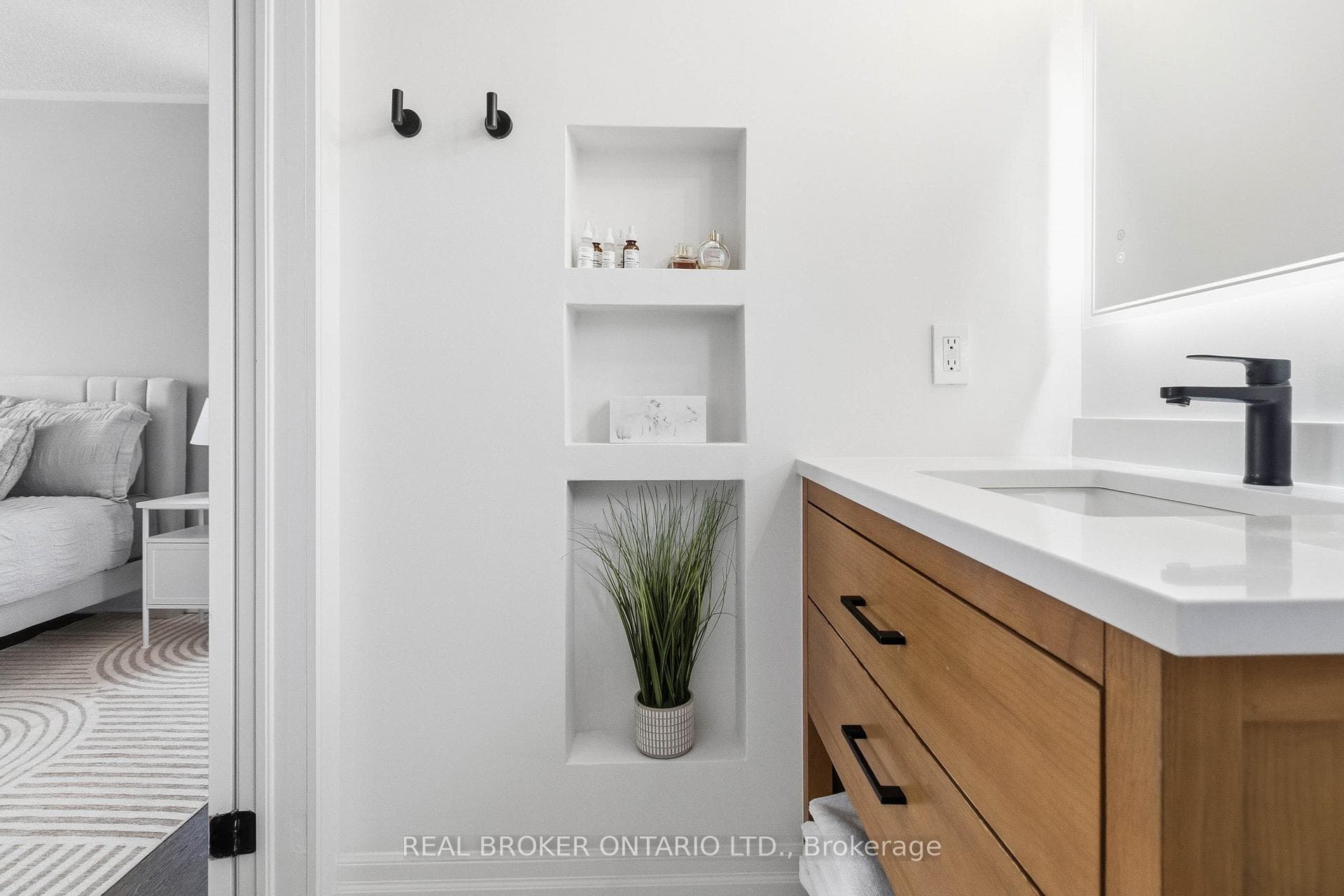 5048 HASWELL Lane photo 23