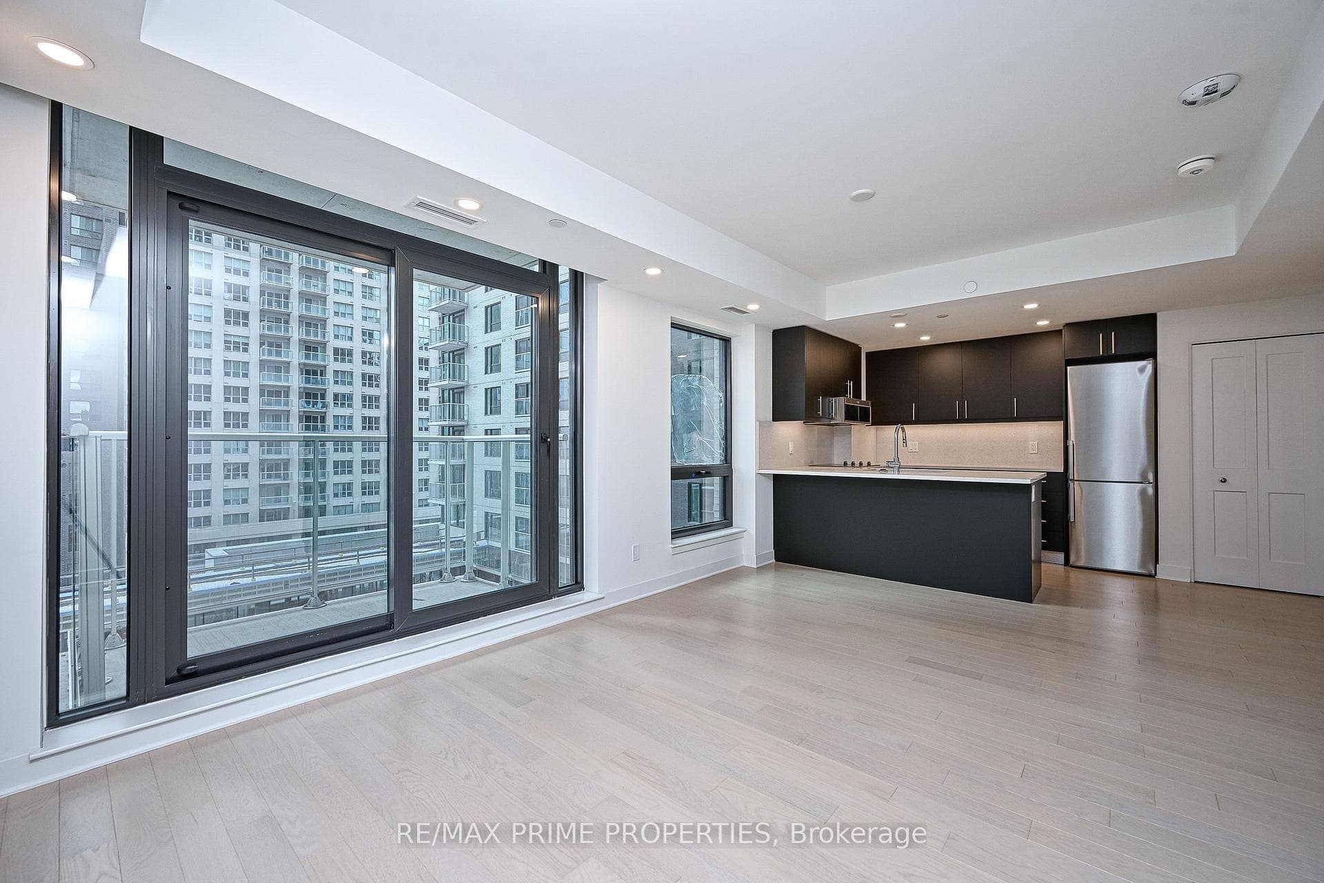 180 GEORGE Street Unit 508 photo 7
