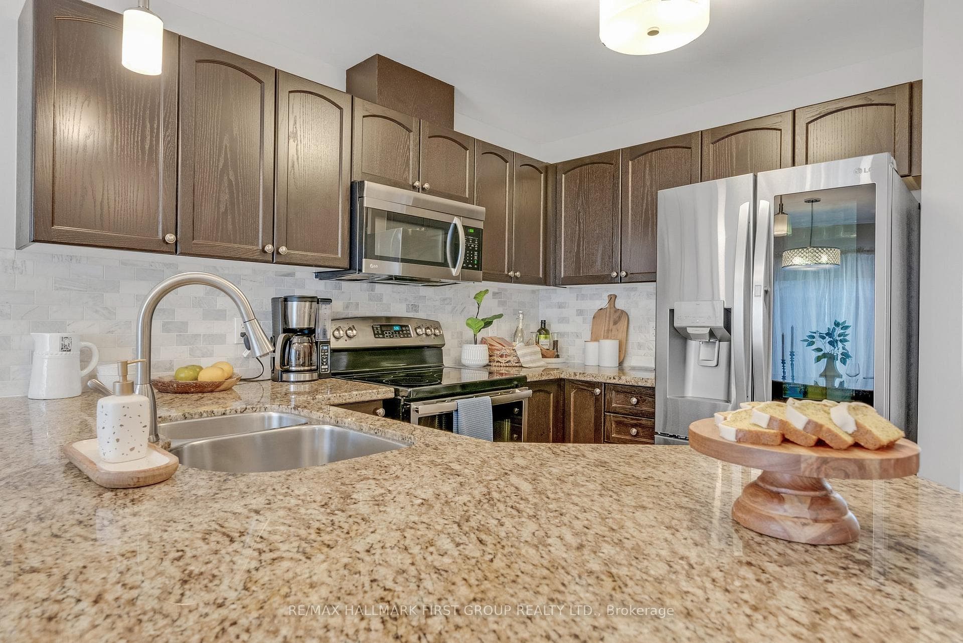 108 Richard Davies Crescent photo 8