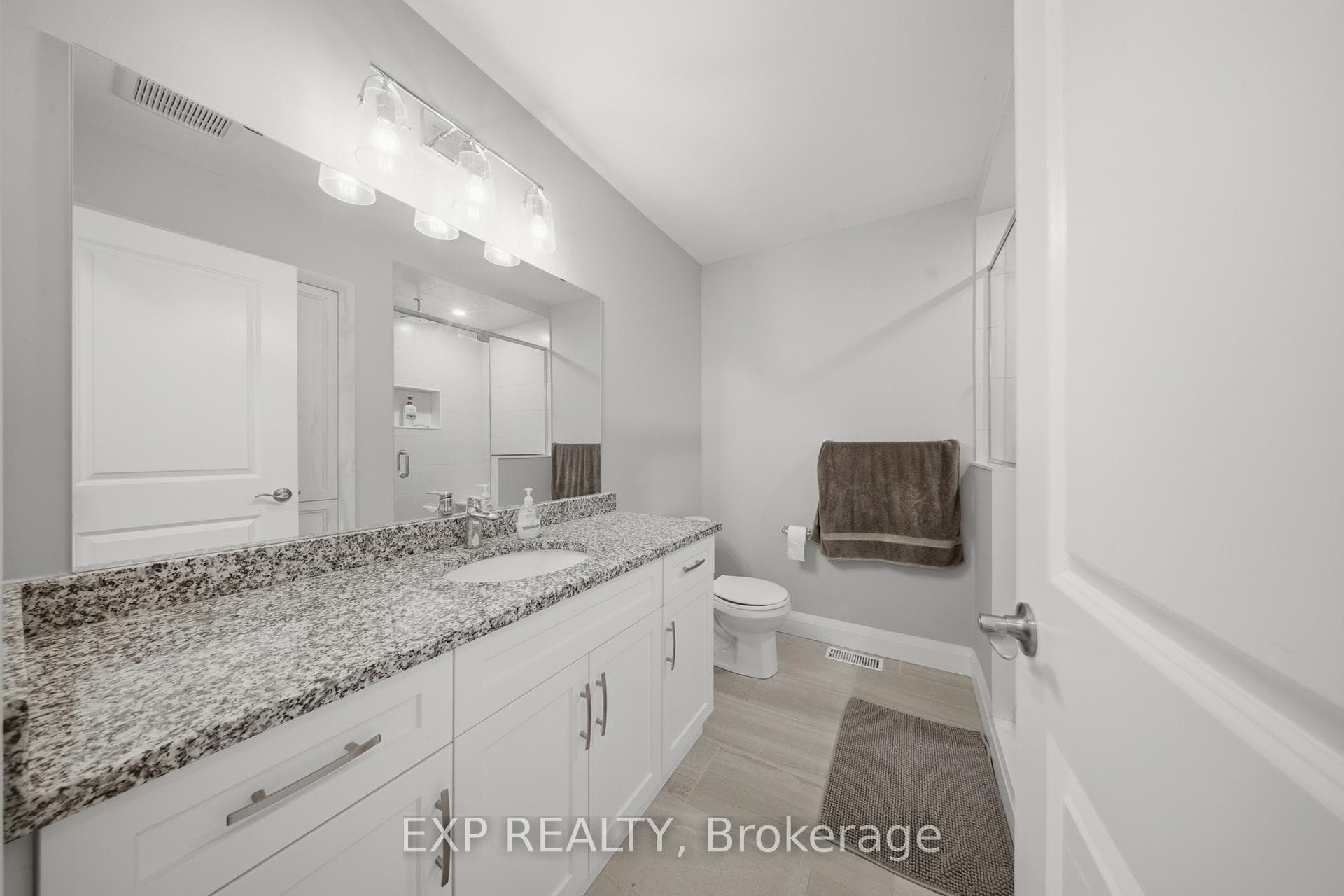 107 Stephenson Way photo 31