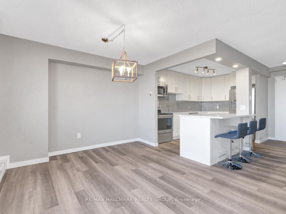 665 BATHGATE Drive Unit 1005 photo 12