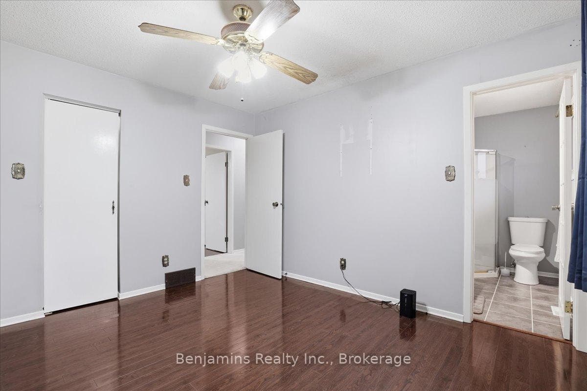 94 Colebrook Court photo 17