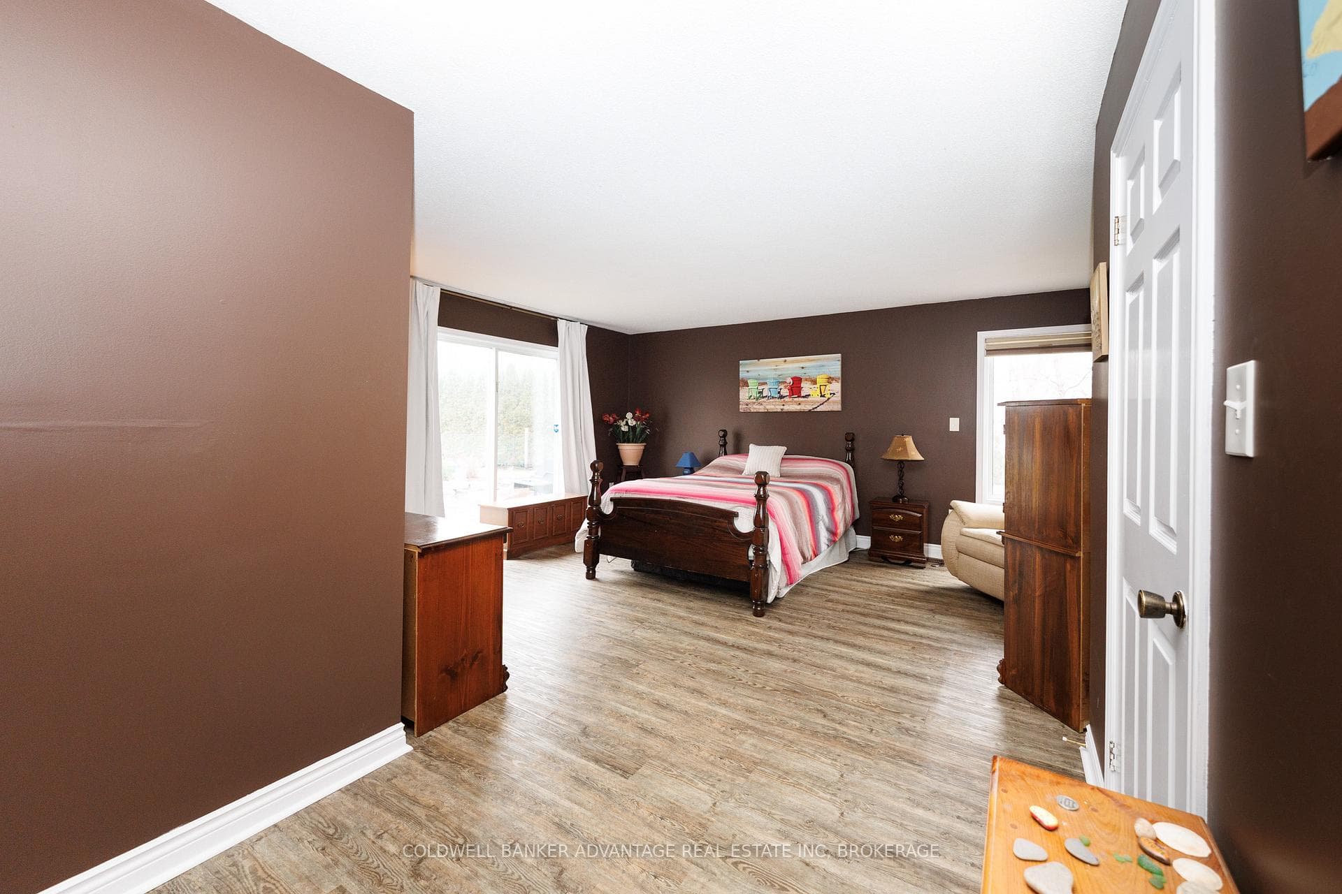 2 Donna Marie Drive photo 17