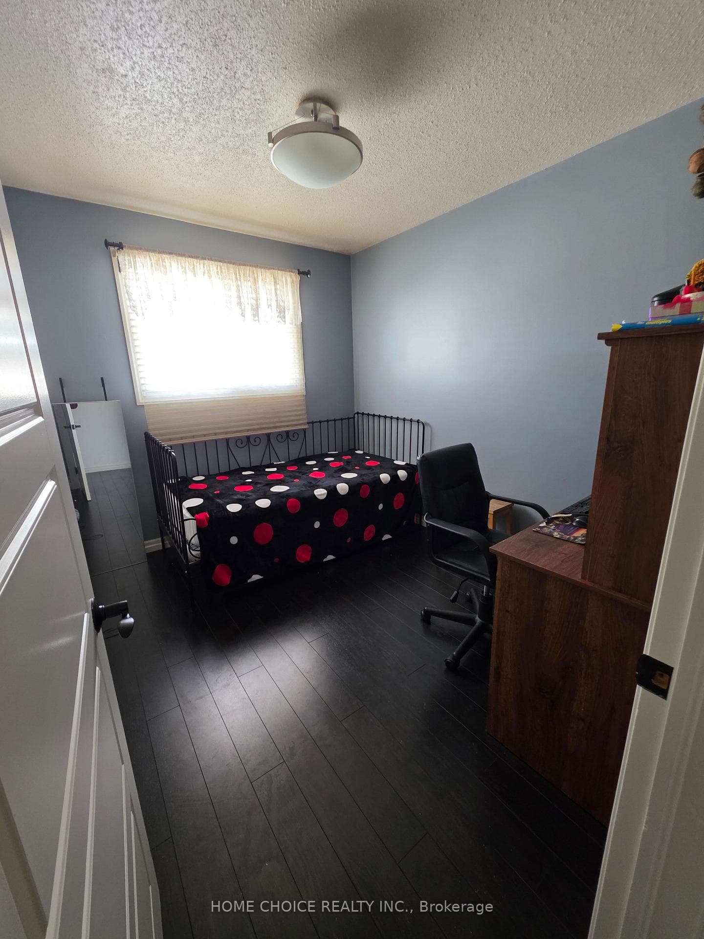 637 Pineridge Road photo 28