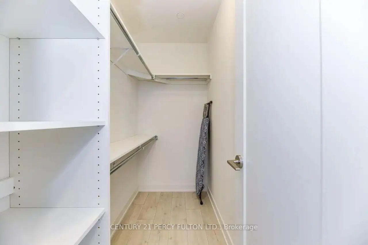 576 Front Street Unit 912 photo 6