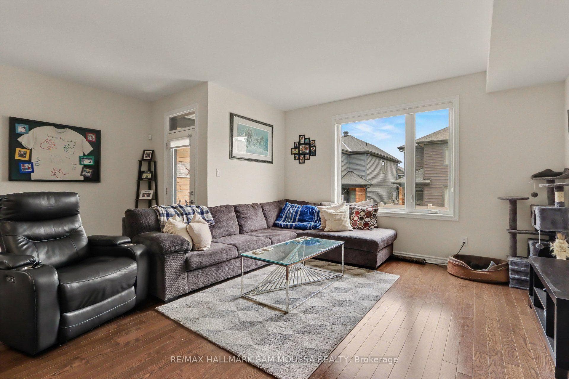 211 Tim Sheehan Place photo 6