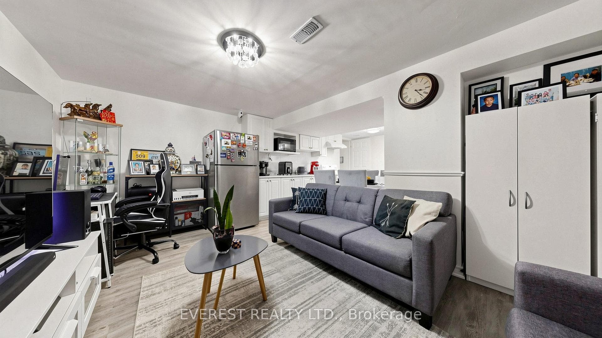 922A Danforth Road photo 26