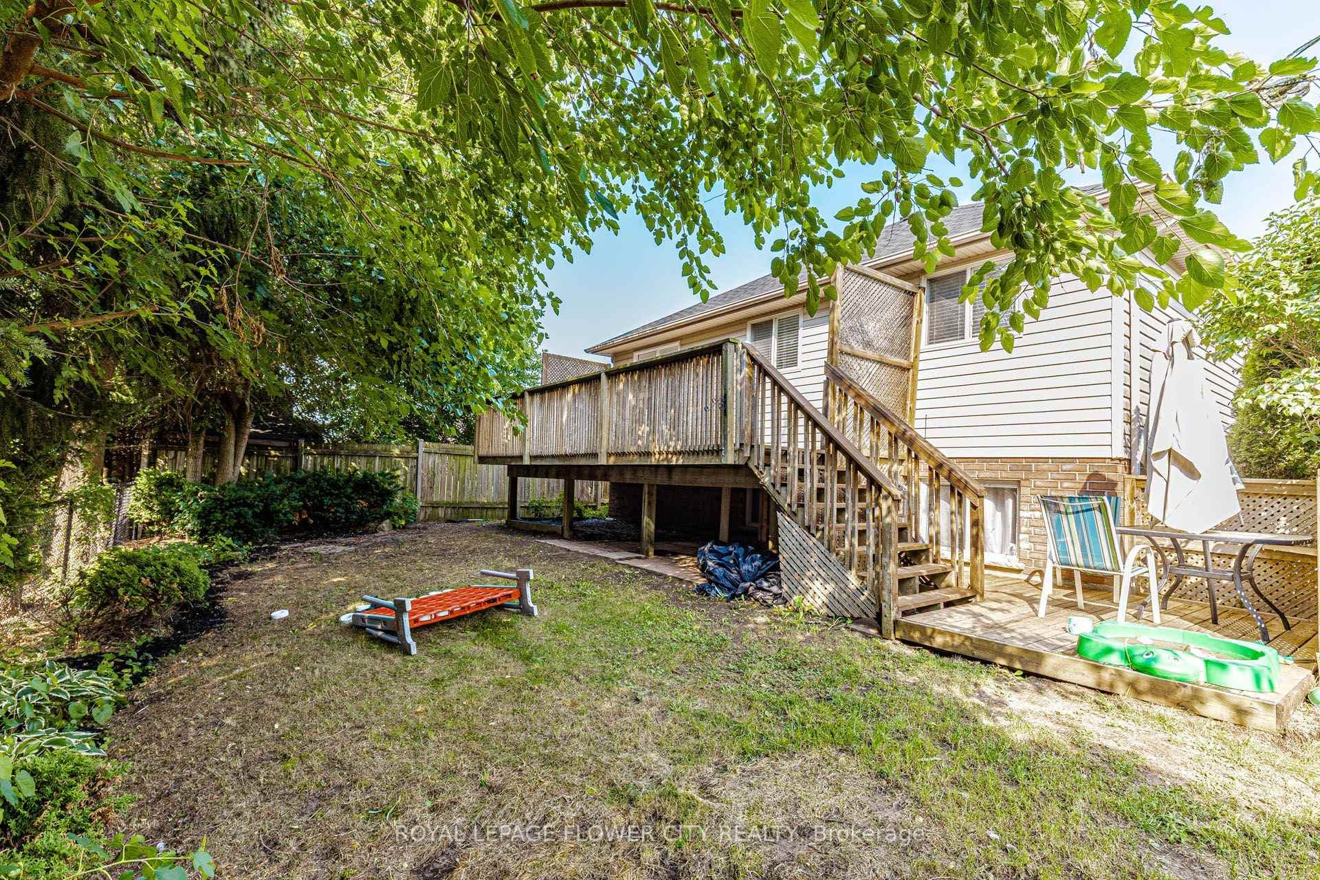 47 QUEENSWAY Drive photo 45