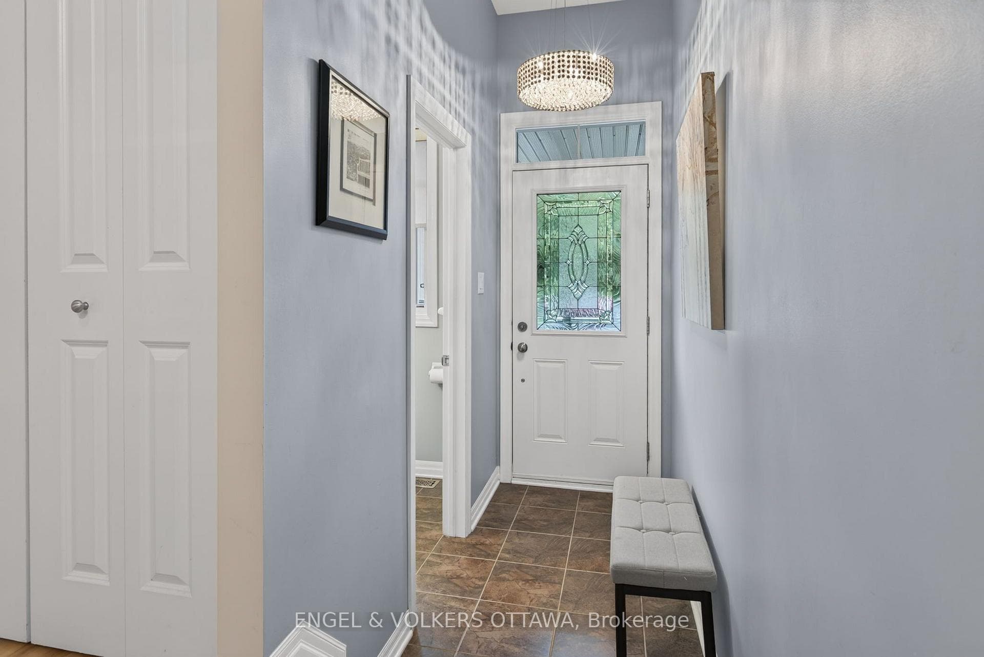 512 Knotridge Street photo 3