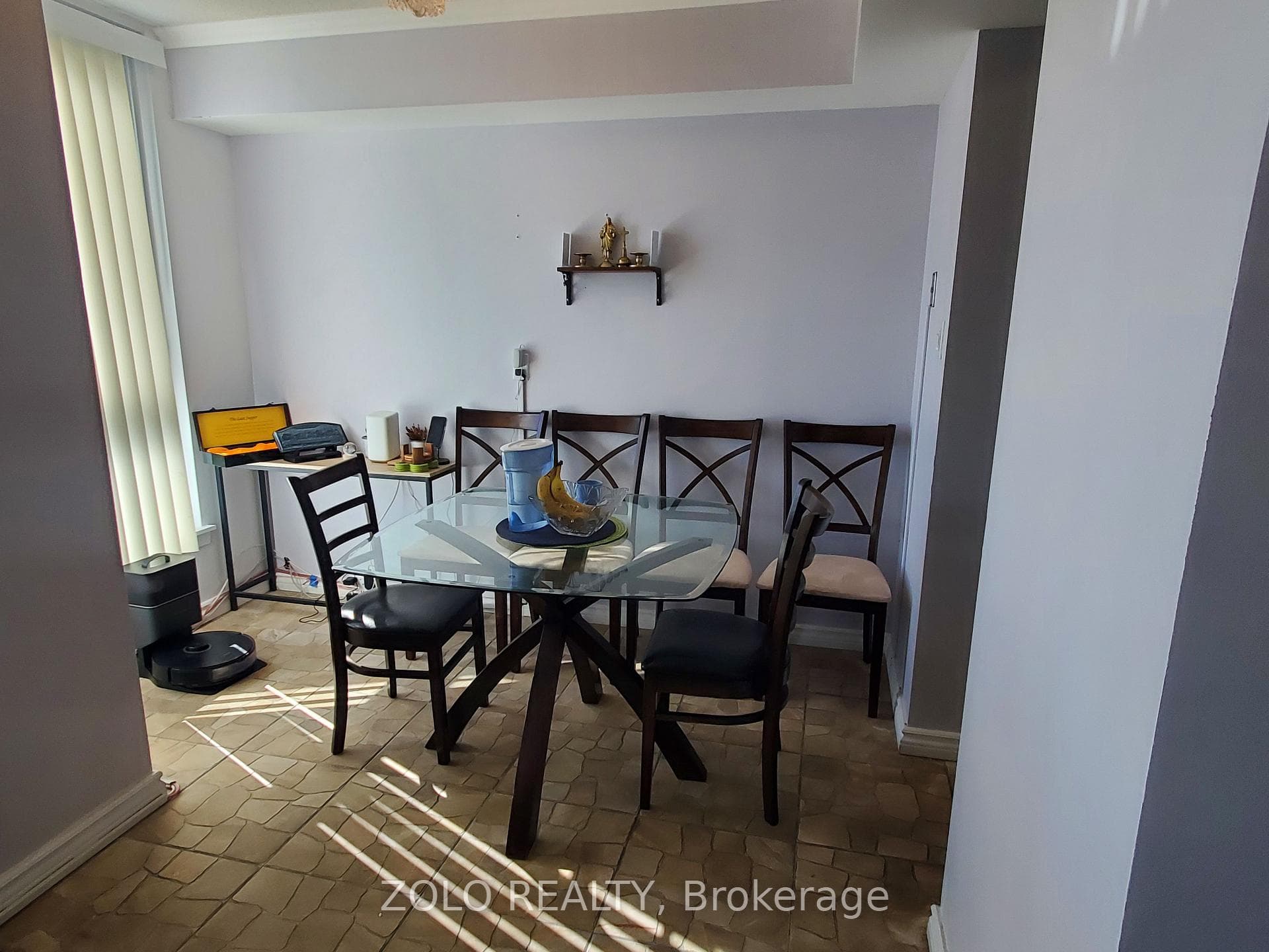 3233 Eglinton Avenue Unit 805 photo 5