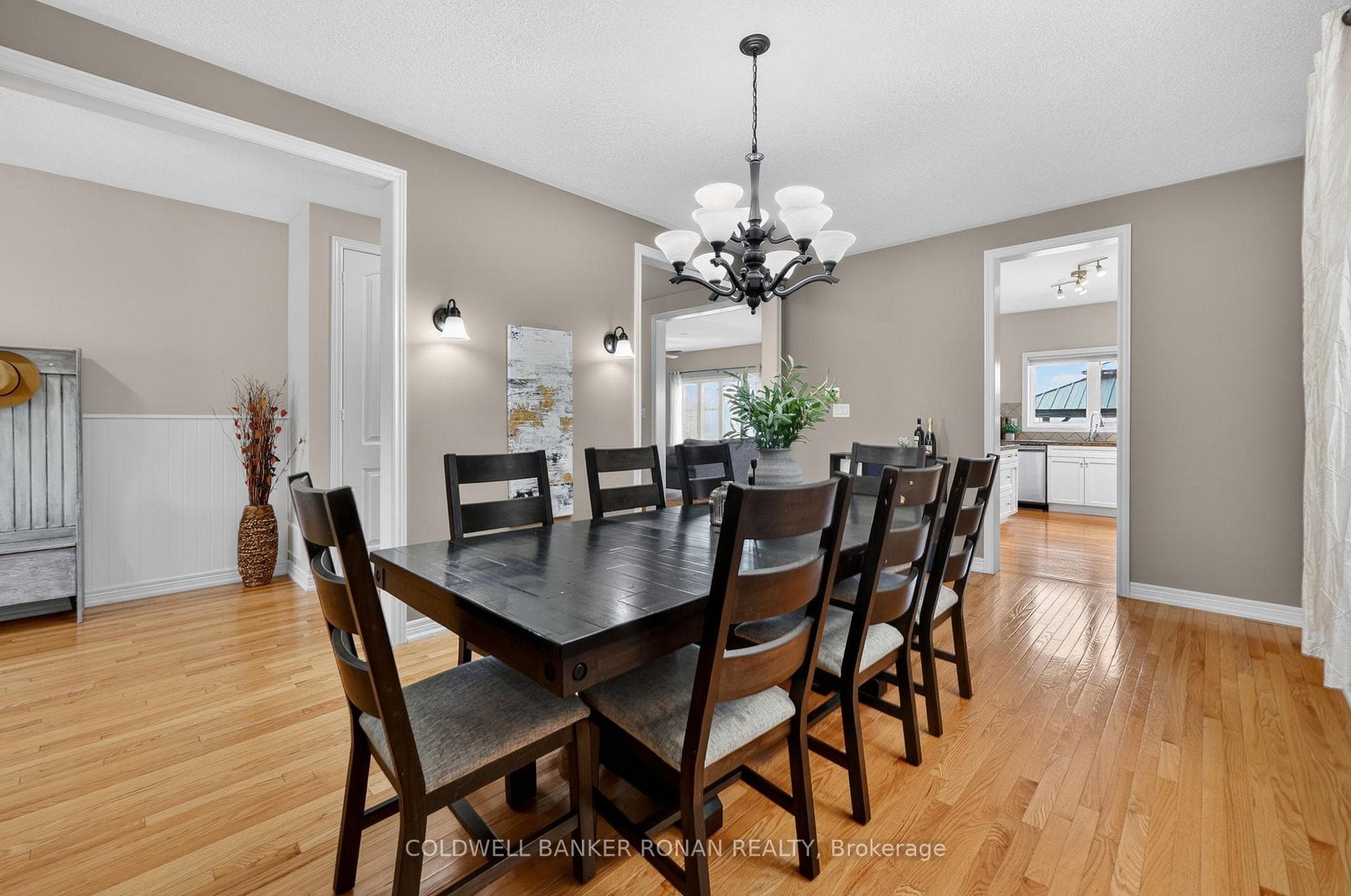 182 Shephard Avenue photo 12