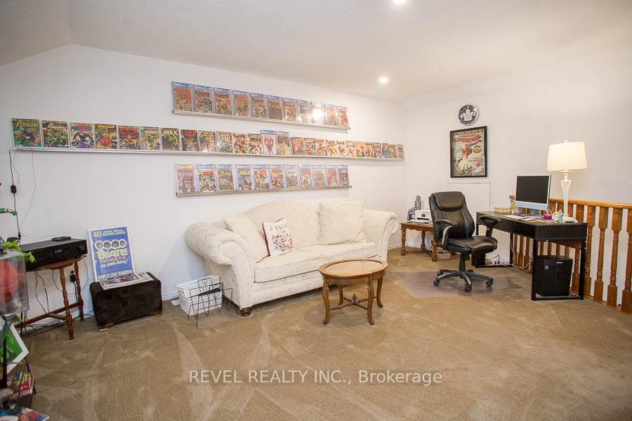 19 Lovell Crescent photo 22