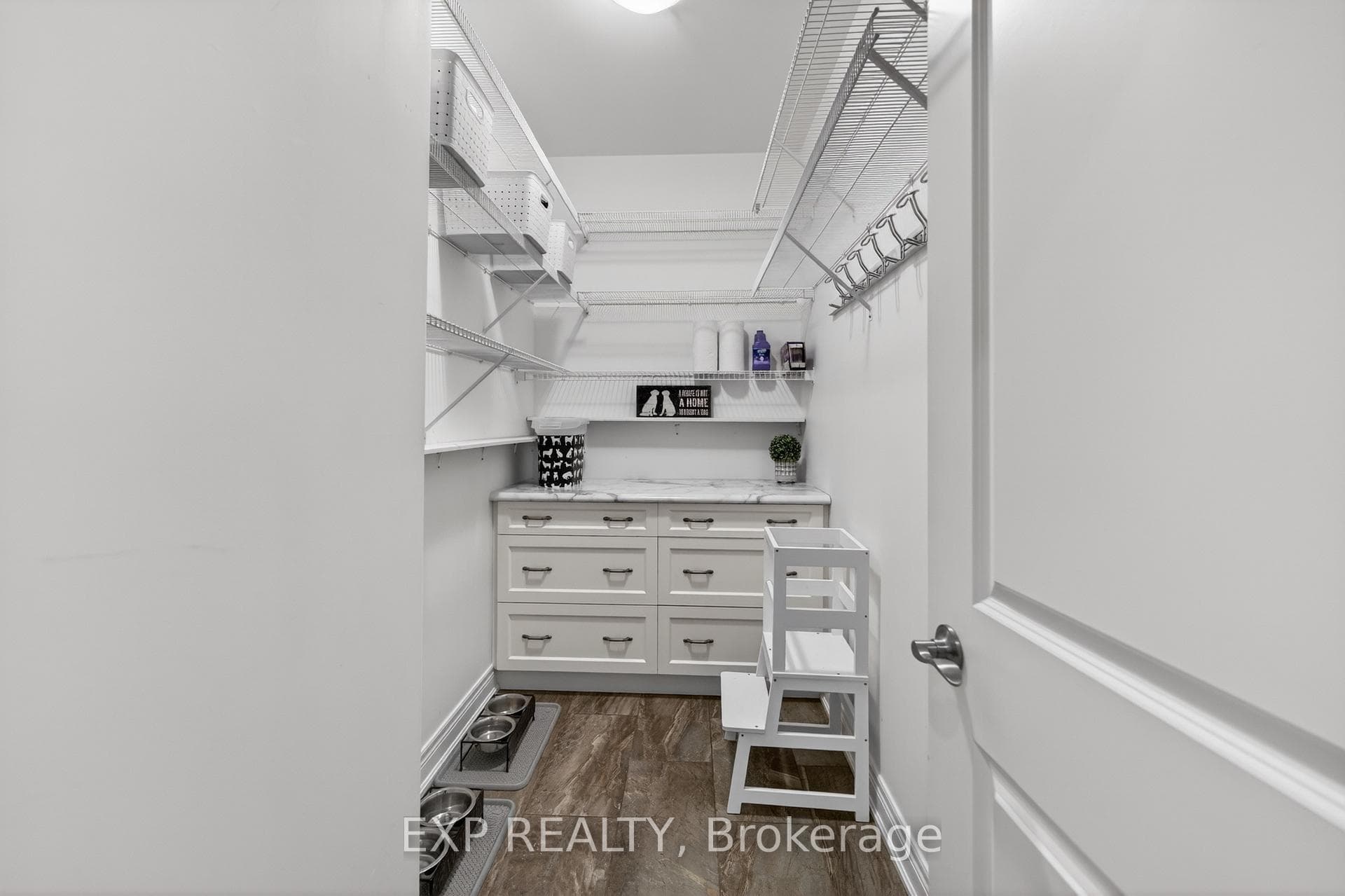 8736 Angie Drive photo 33