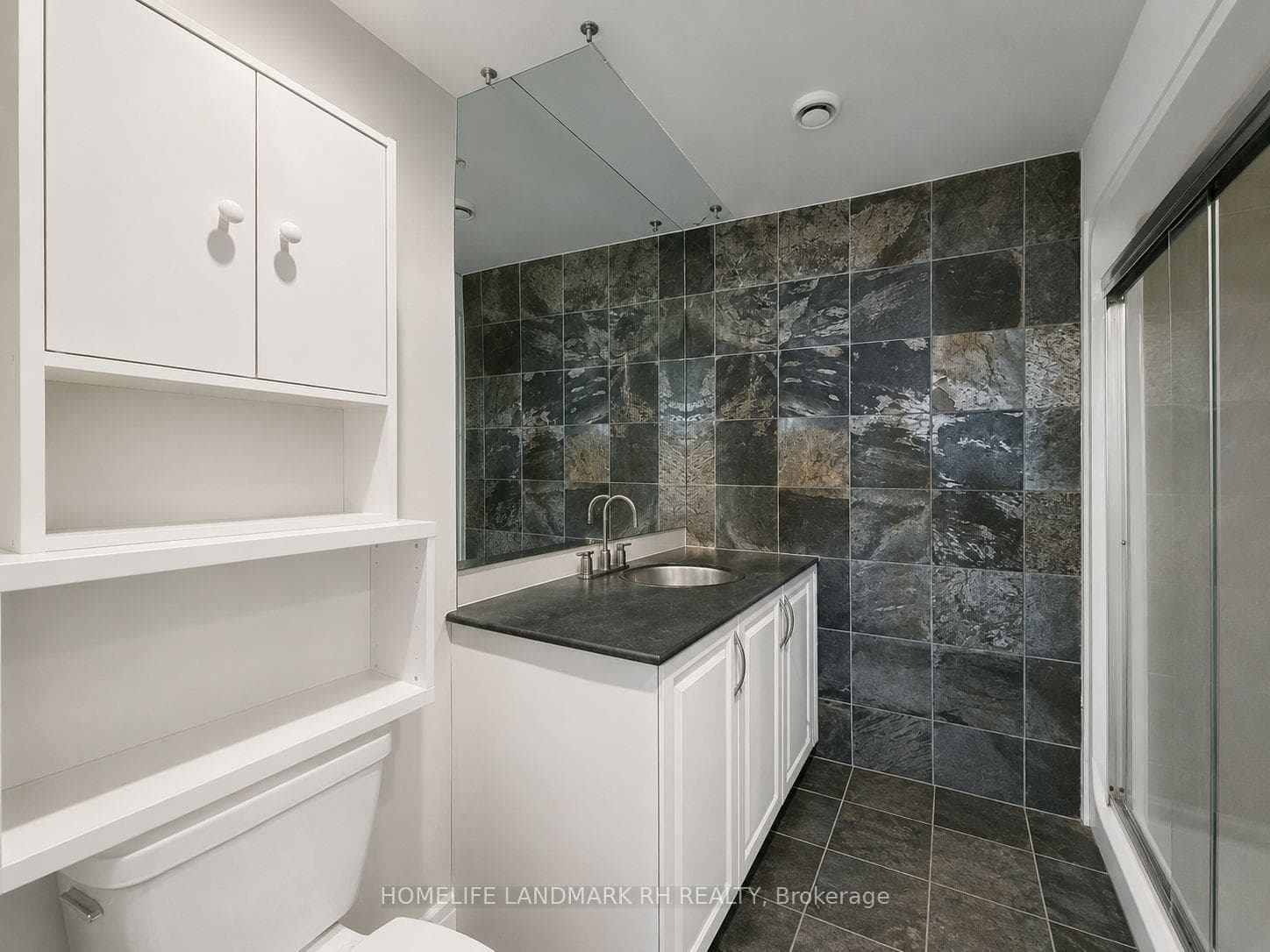 186 Spring Boulevard photo 19