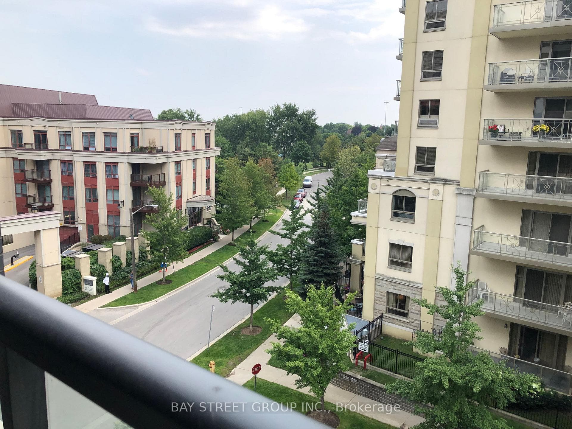 18 Rean Drive Unit 420 photo 9