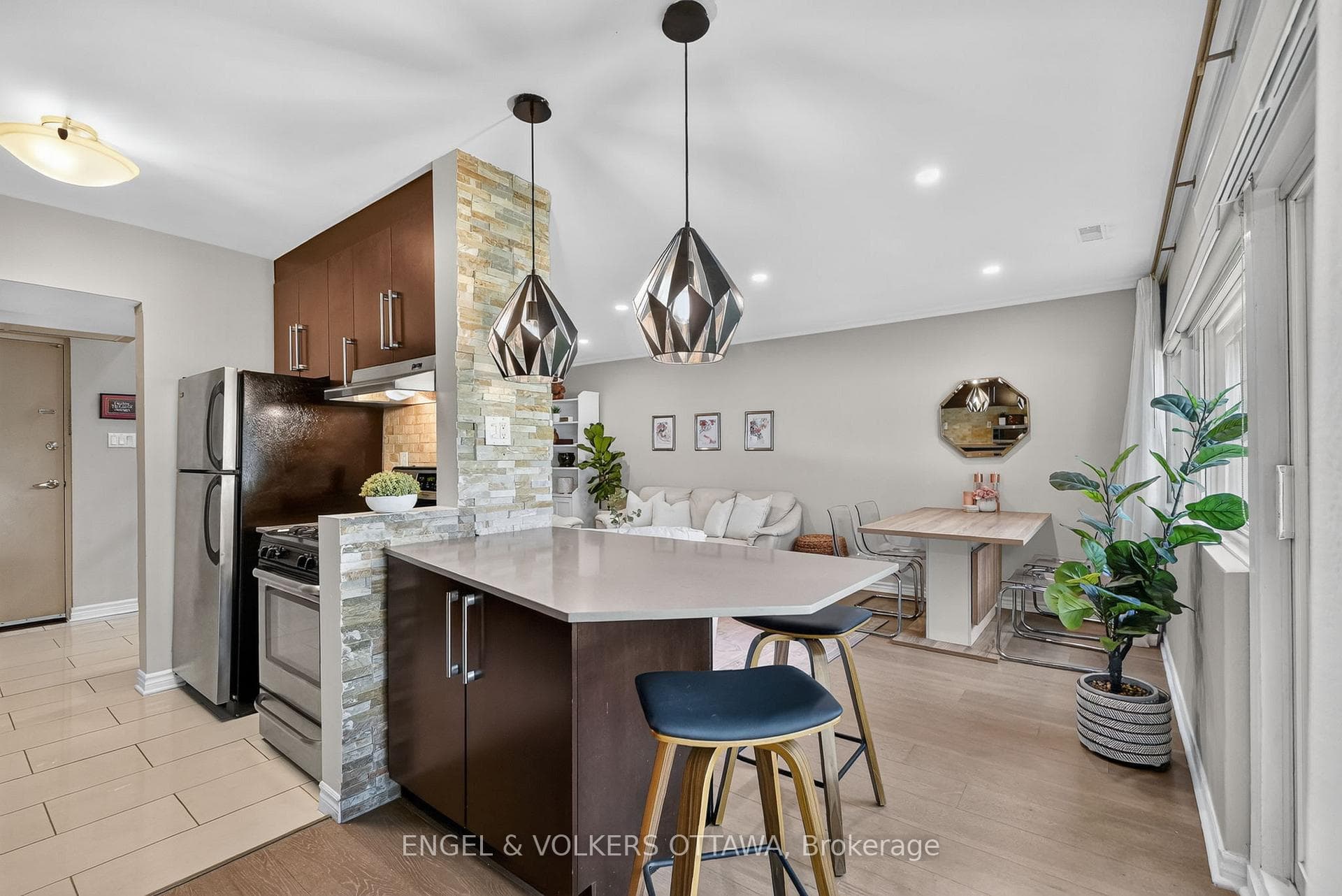 12 CORKSTOWN Road Unit 119 photo 10