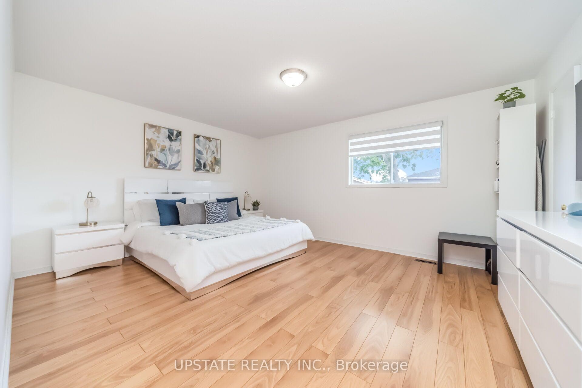 145 Valonia Drive photo 19