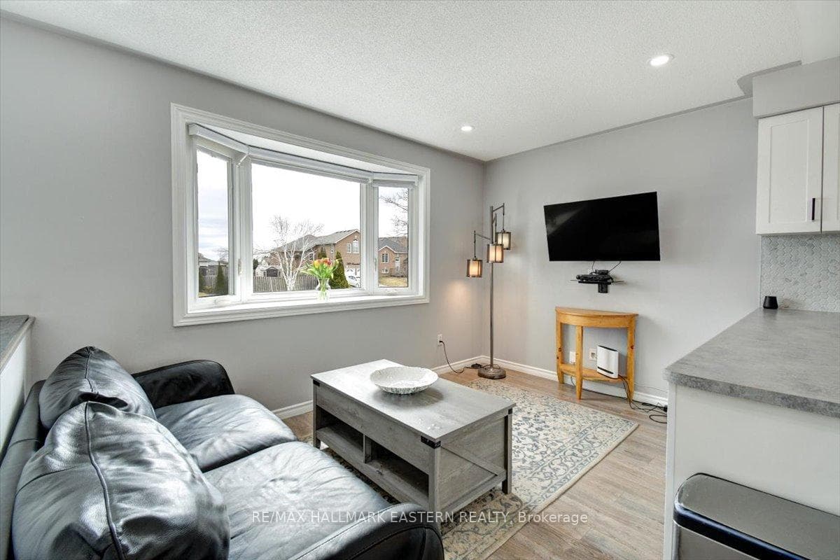 207 Milroy Drive photo 6