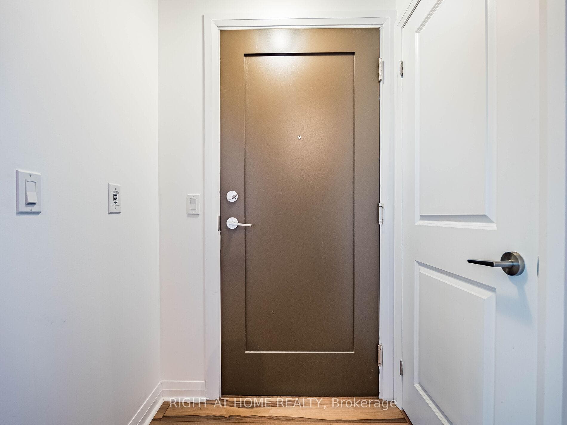 55 Eglinton Avenue Unit 1301 photo 5