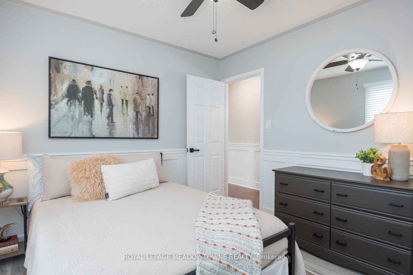 Spacious 2nd Bedroom
