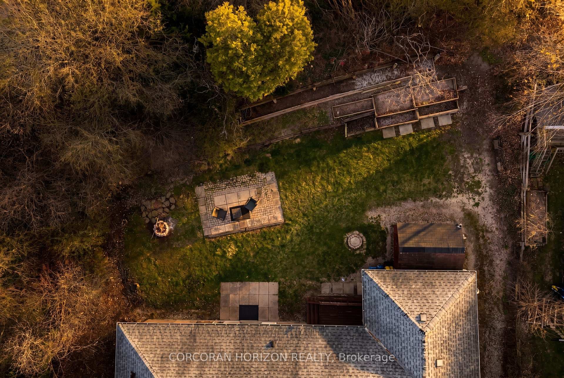 7226 Wellington Road photo 47