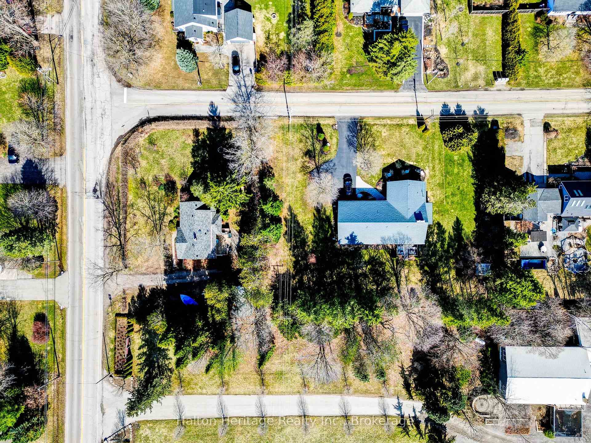 1386 Centre Road photo 29