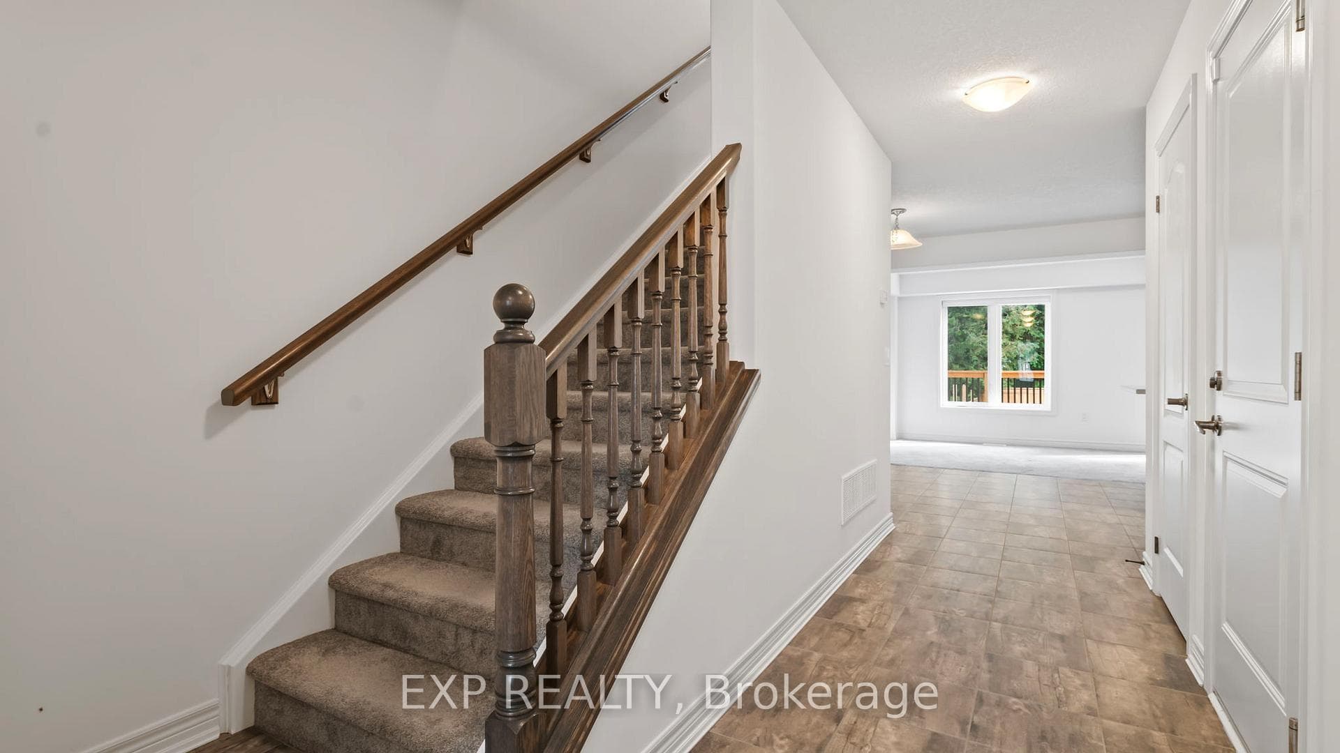 107 Mullin Street photo 11