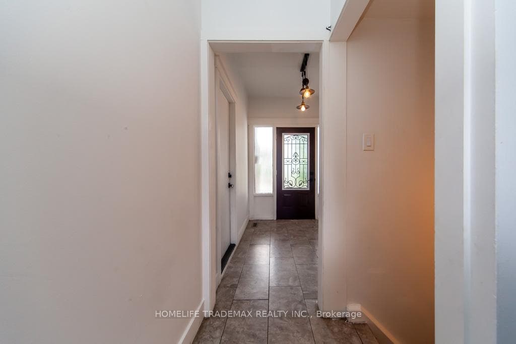 61 College Crescent photo 6
