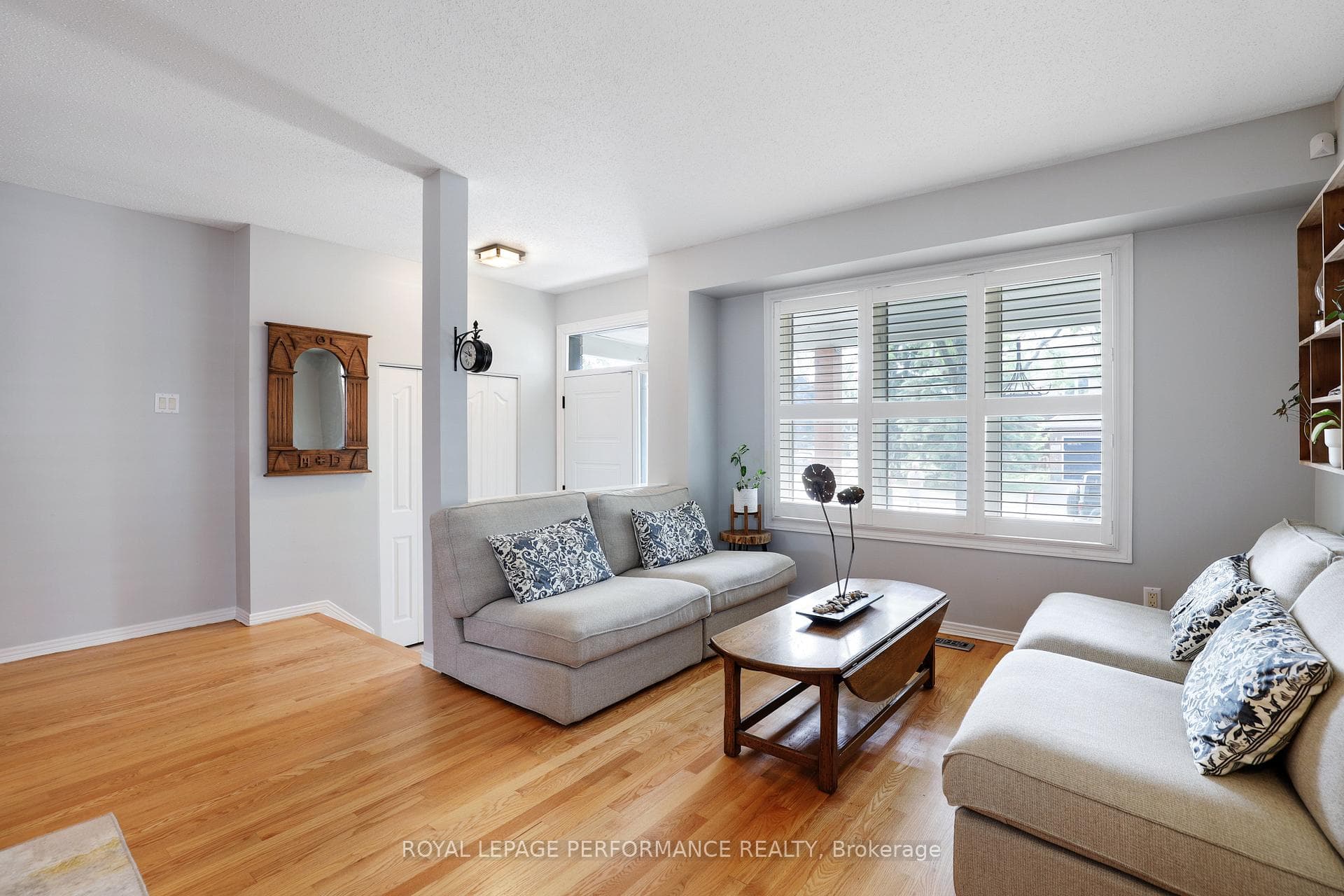 824 Covehead Crescent photo 8