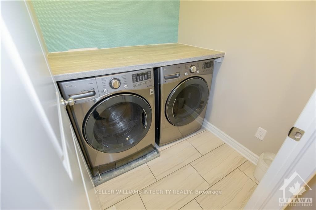 110 SHACKLEFORD Way photo 25