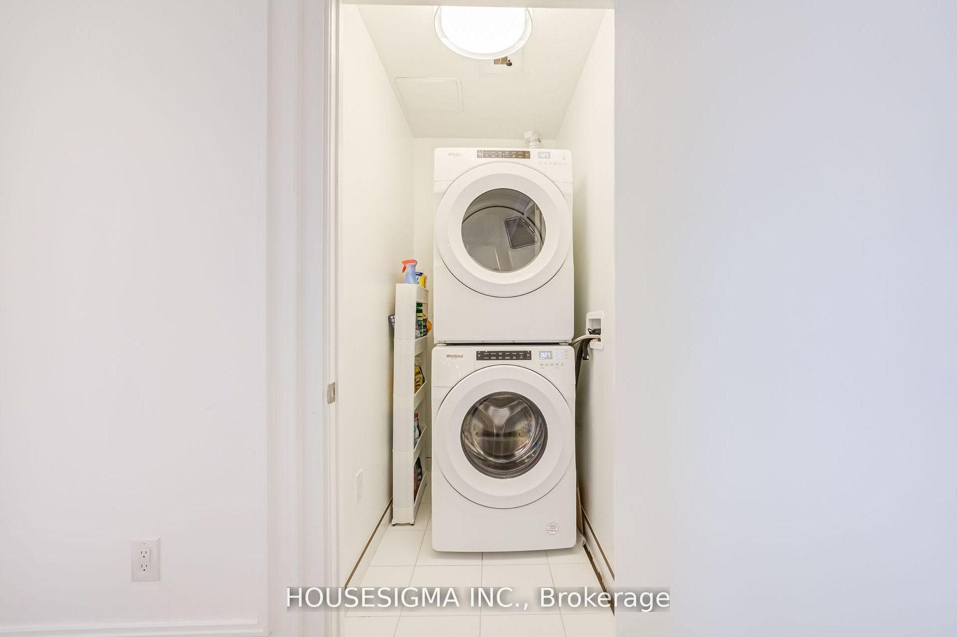 1 Strathgowan Avenue Unit 406 photo 29