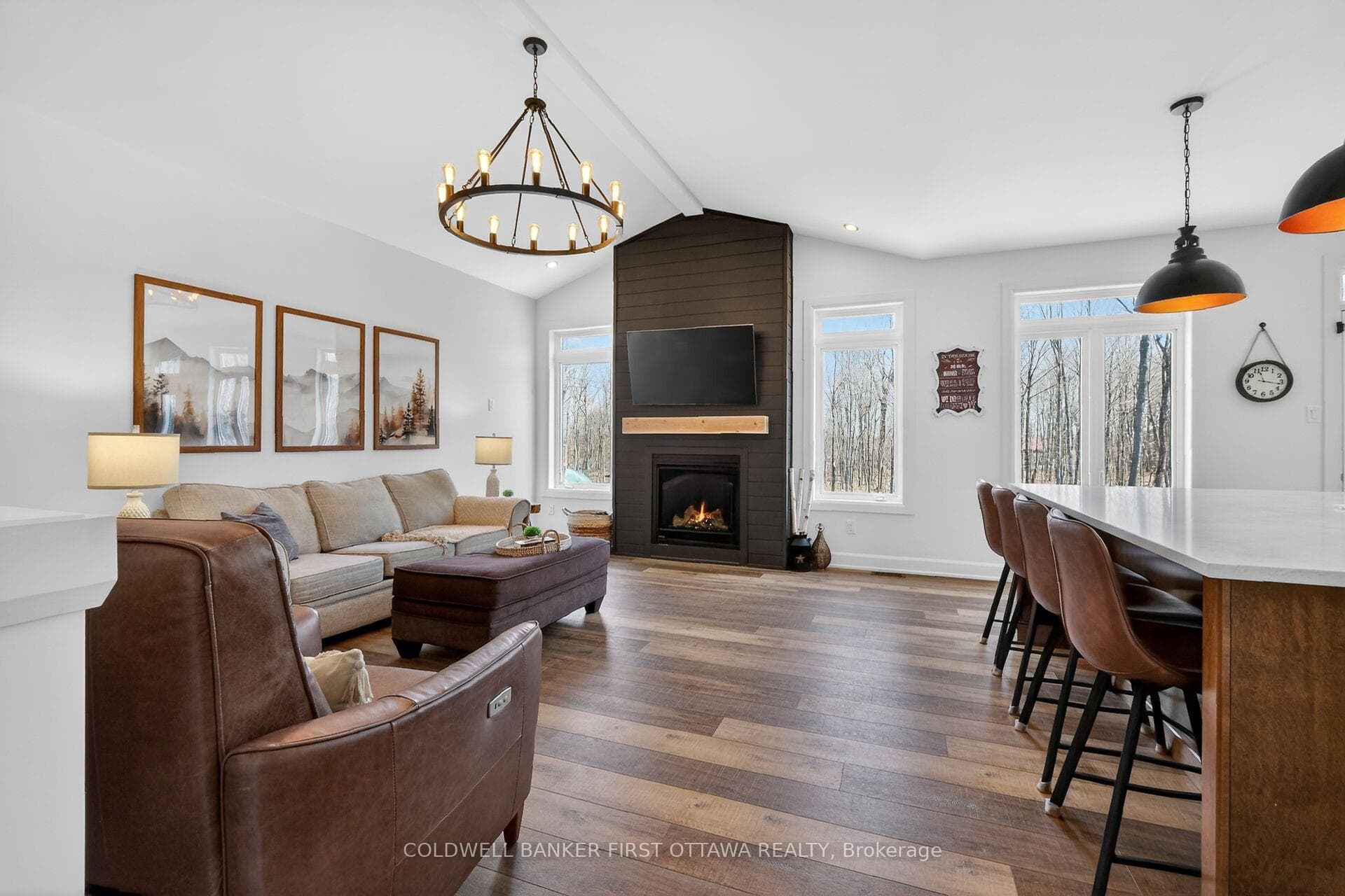 134 James Andrew Way photo 7