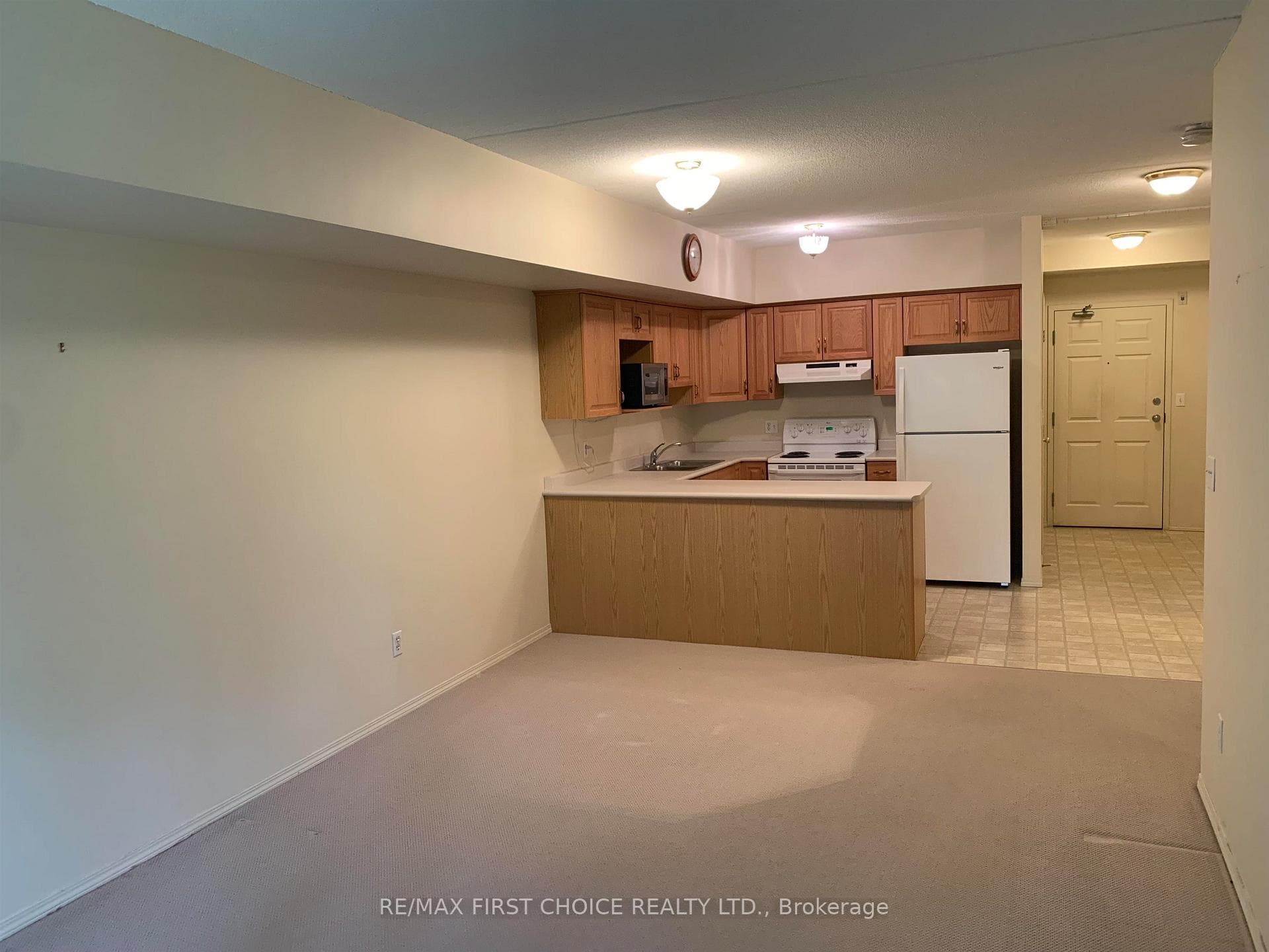 315 Hilldale Road Unit 105 photo 7