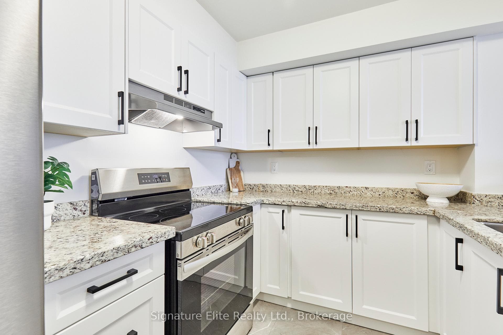 410 Mclevin Avenue Unit 407 photo 9