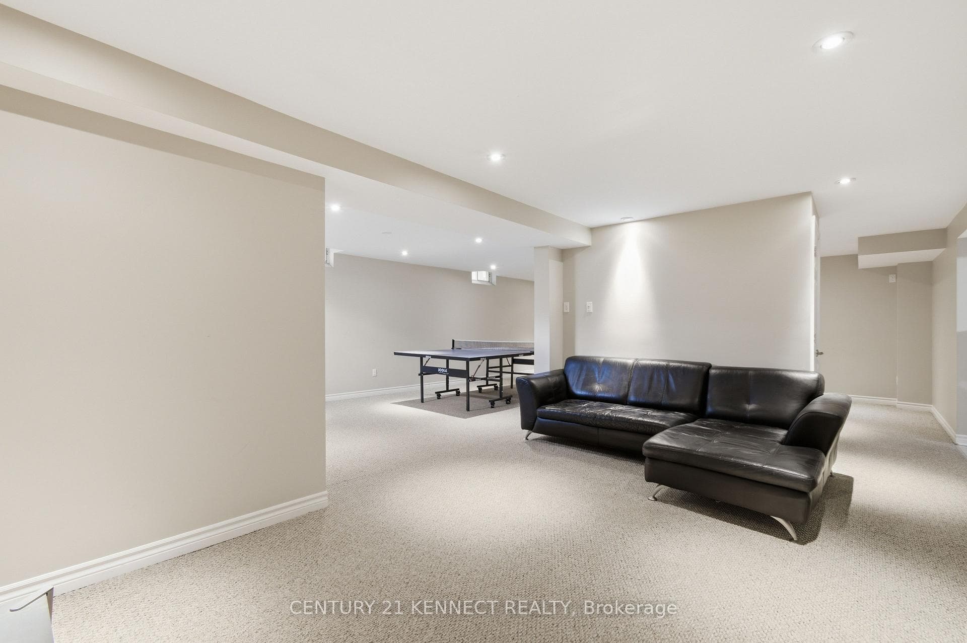 848 Fairlawn Avenue photo 23