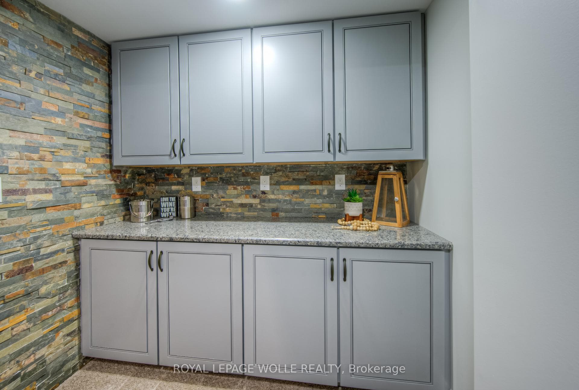 443 Otterbein Road photo 29
