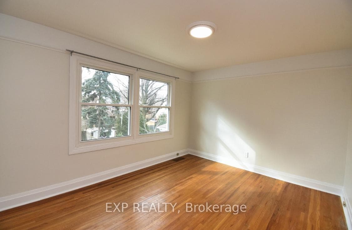 80 Maclennan Avenue photo 11