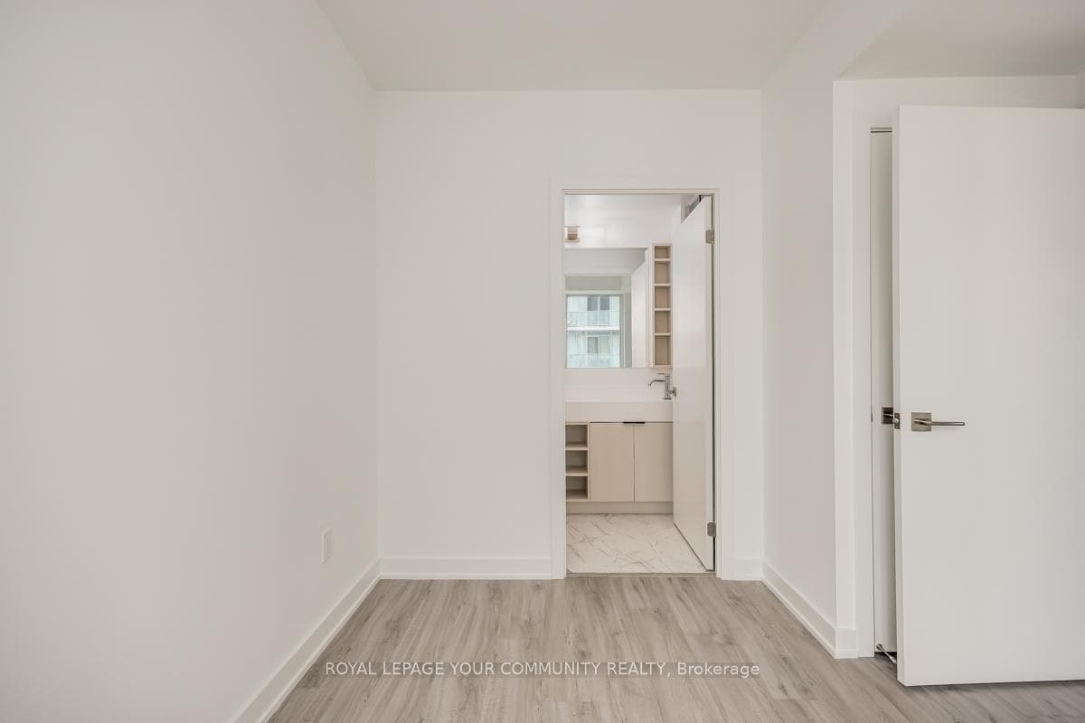252 CHURCH Street Unit 2209 photo 12
