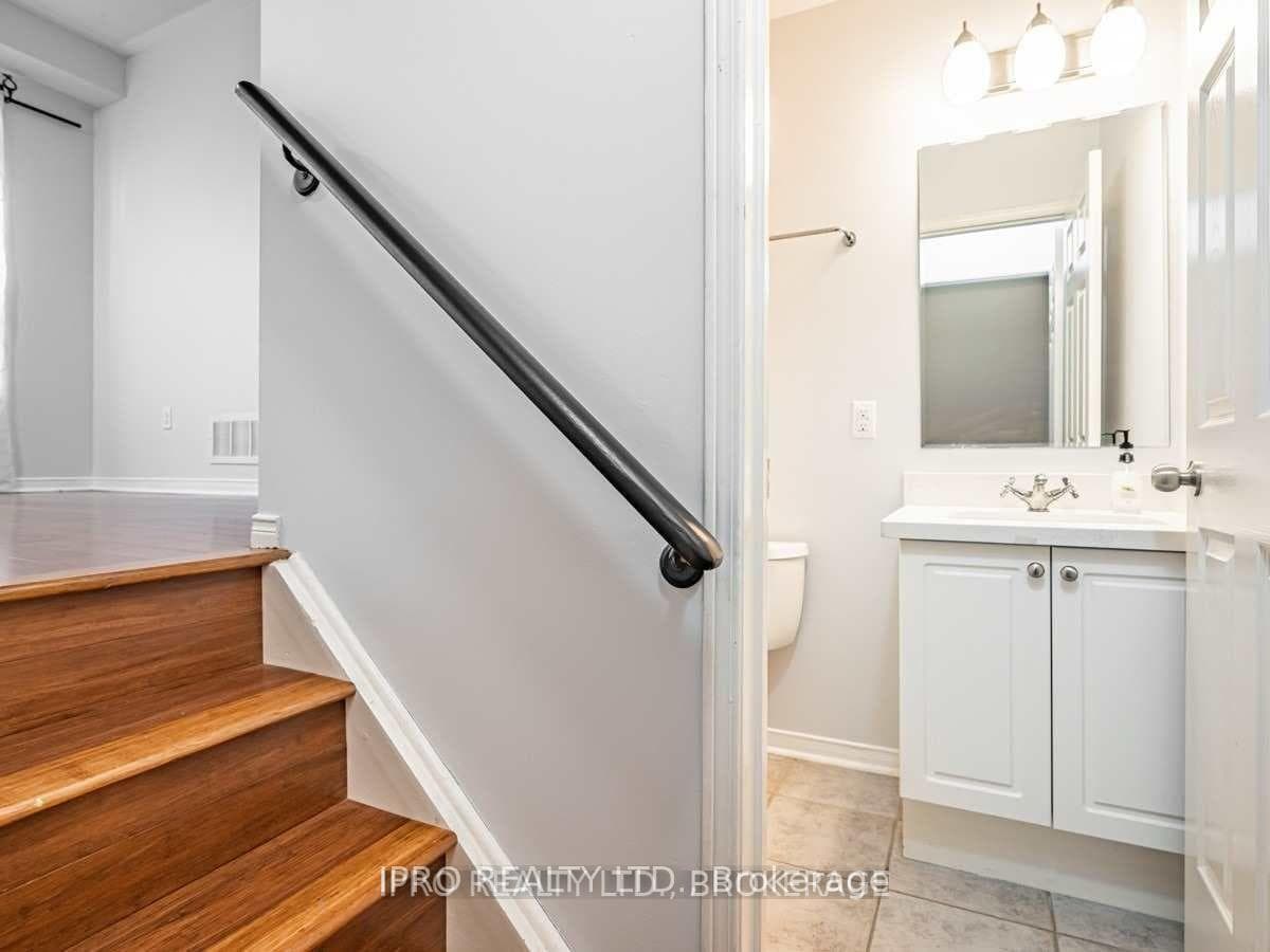 7160 Waldorf Way photo 11