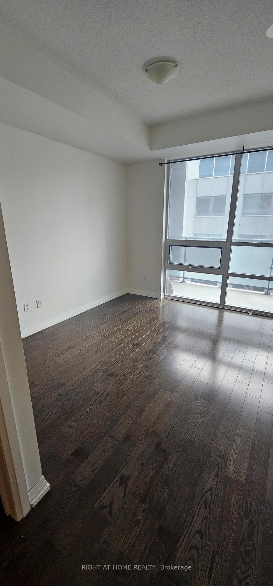 460 Adelaide Street Unit 632 photo 10