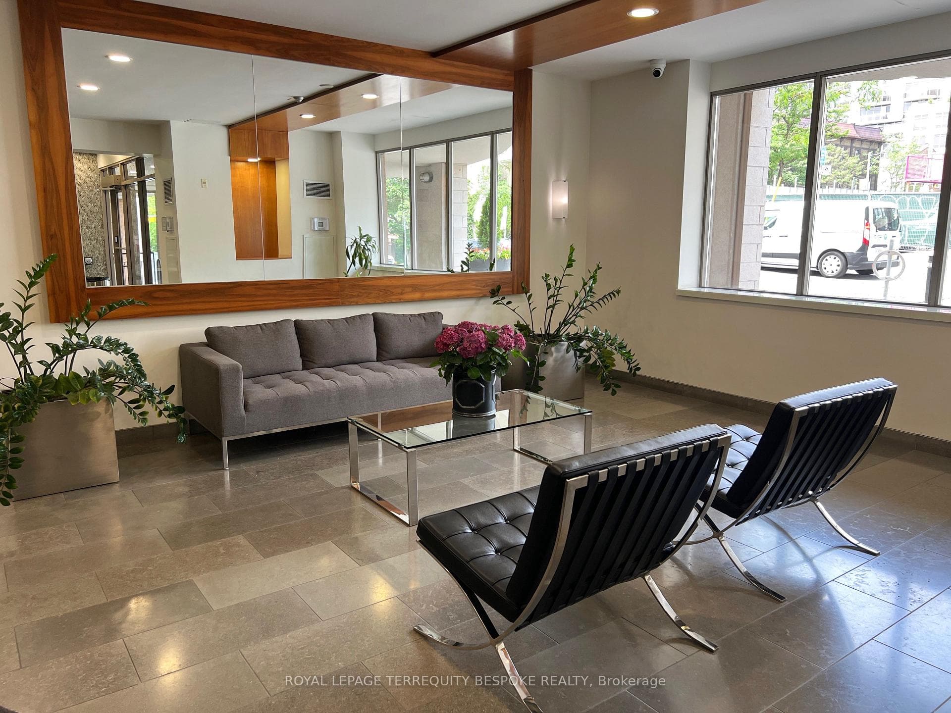 5 Rosehill Avenue Unit 708 photo 17