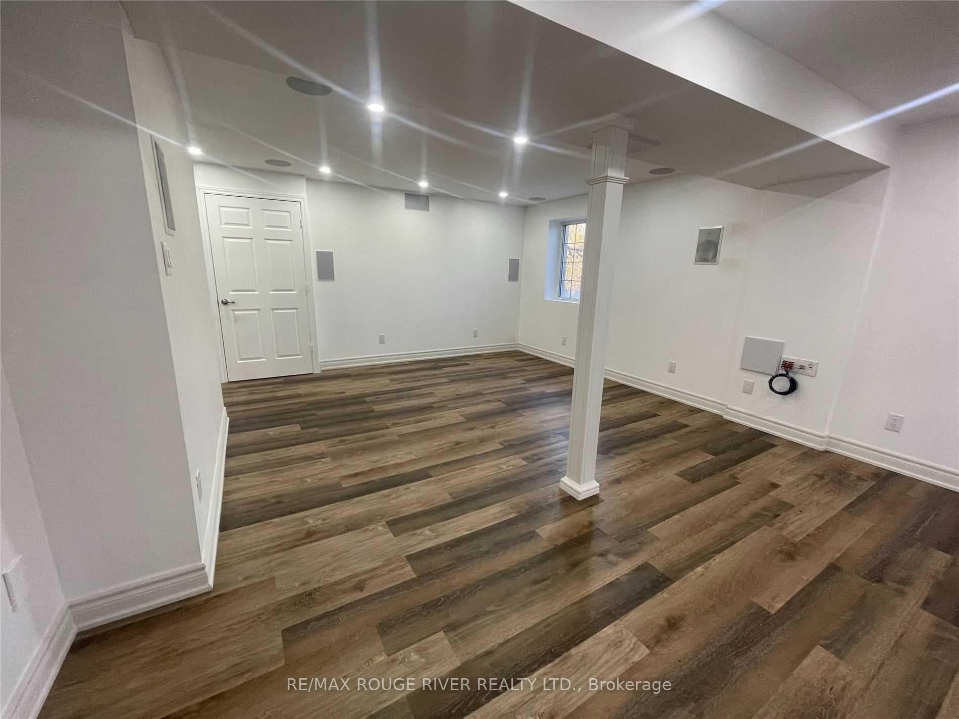 138 Rushworth Drive Unit Bsmt photo 4