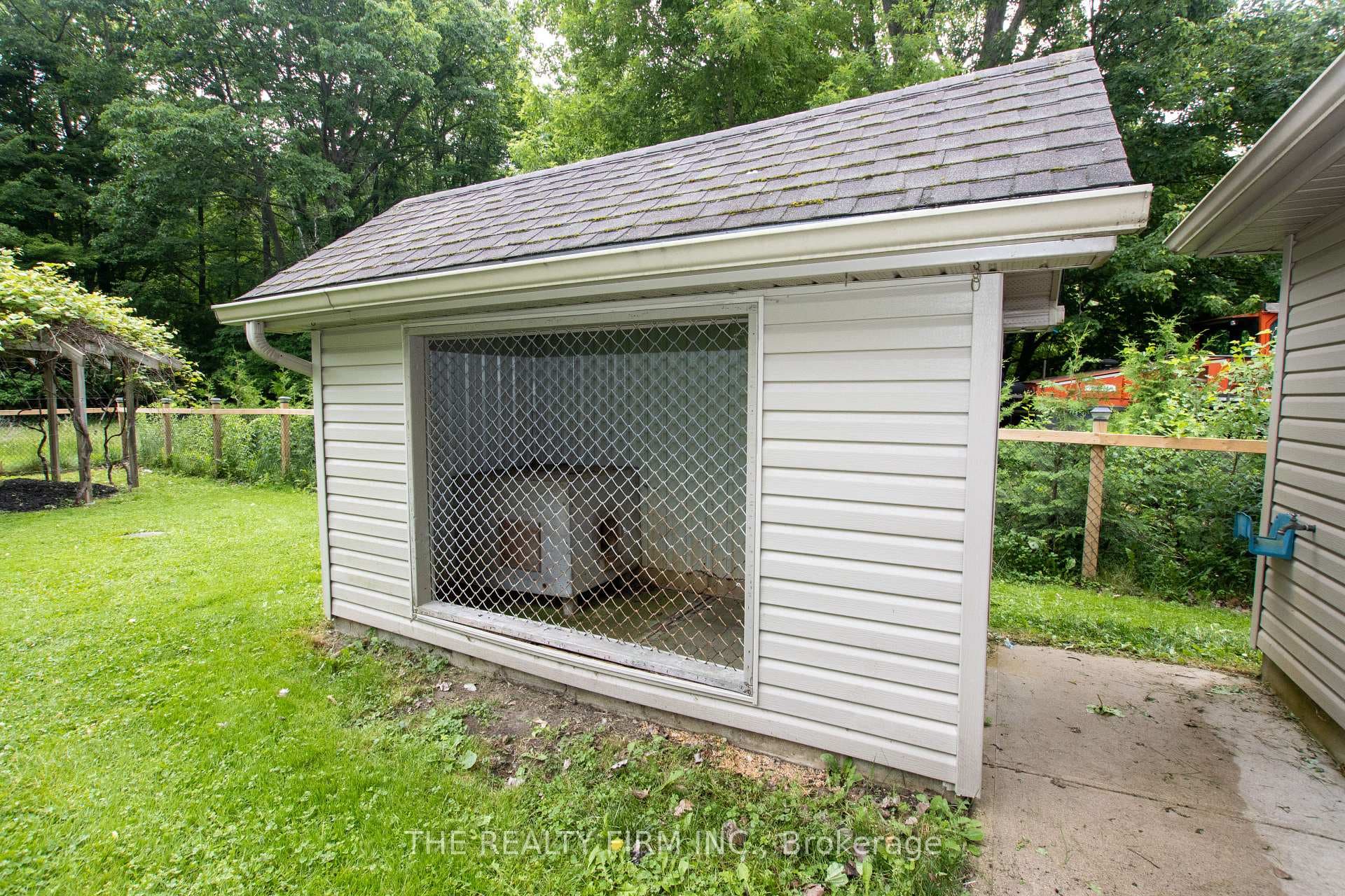 24677 Pioneer Line photo 43