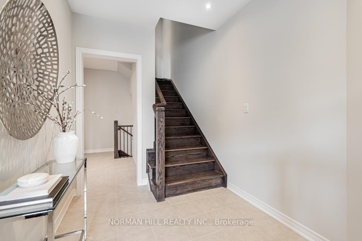 16 Bruce Boyd Drive photo 4
