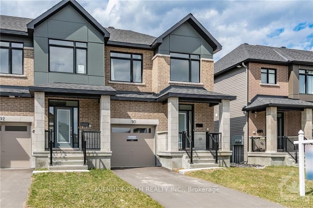 90 NETTLE Crescent photo 2