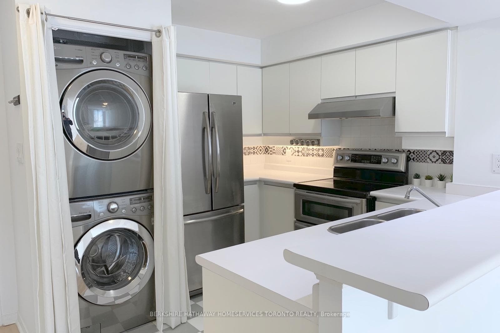 801 King Street Unit 309 photo 4