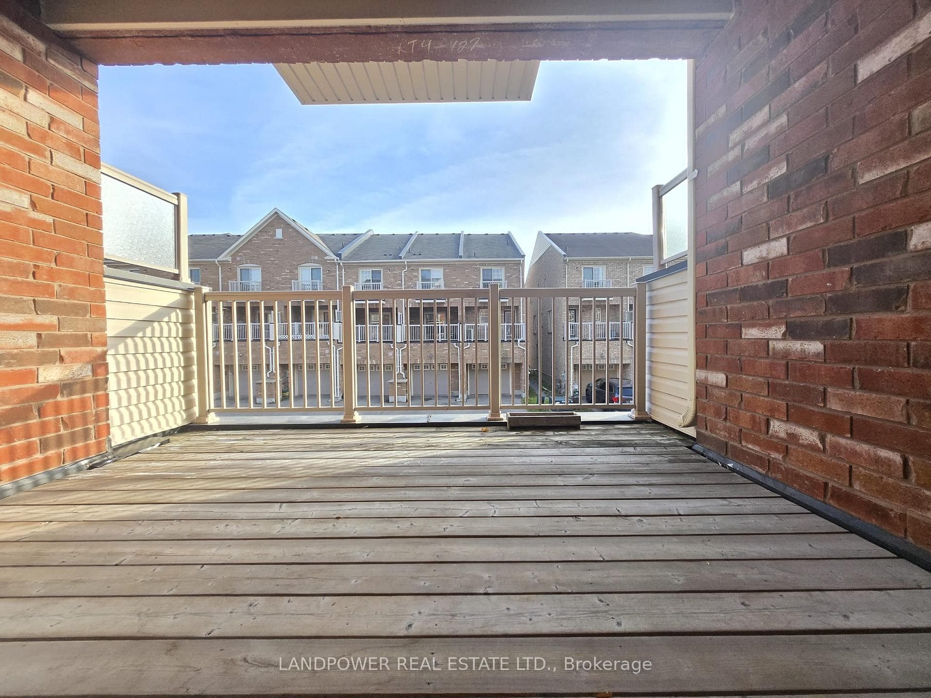 5289 Major Mackenzie Drive photo 36