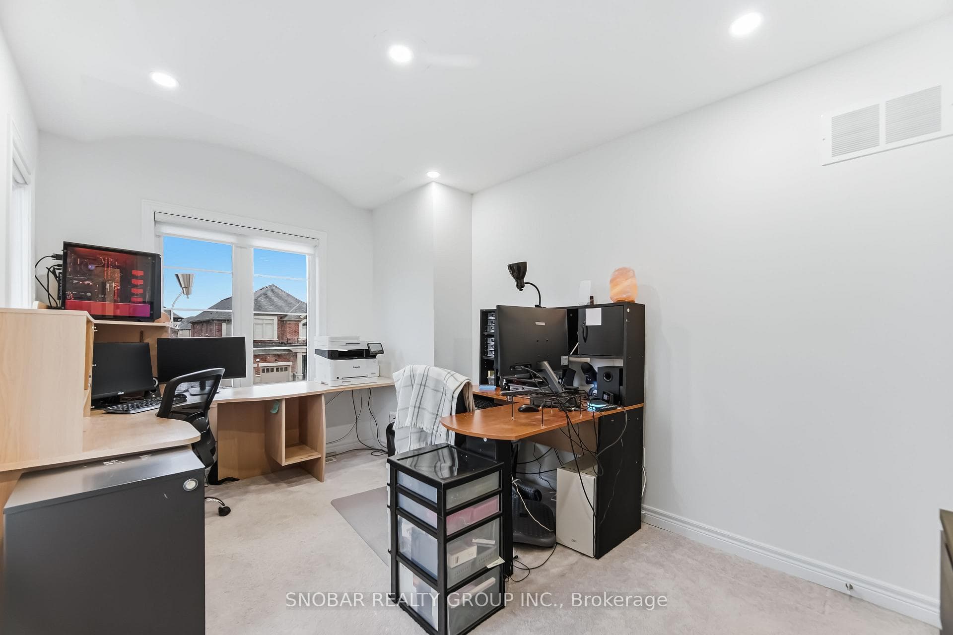 1342 Britton Crescent photo 23